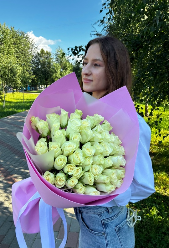 Букет 55 кенийских роз — изображение 3