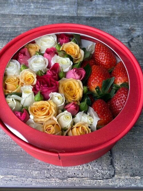 Клубничка для самой сладкой девочки❤️