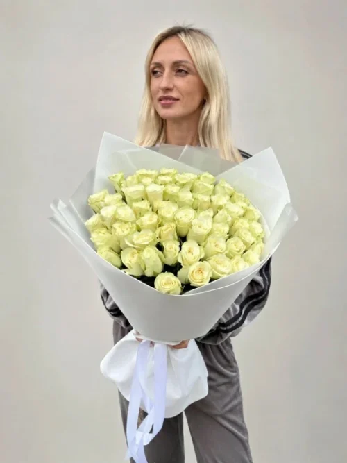 Букет Белоснежка из 55 роз