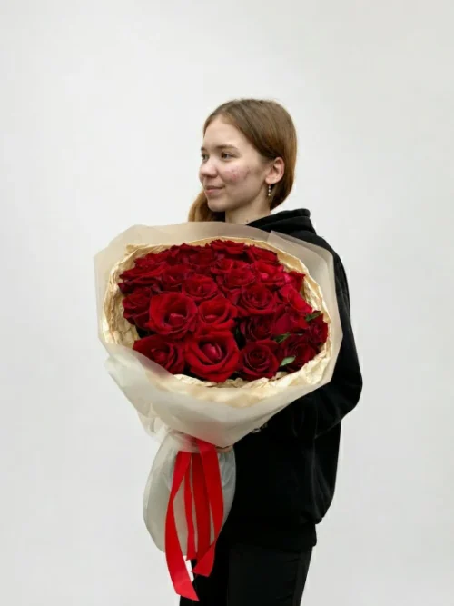 Классика красной розы 25 штук