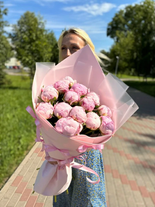 Букет Бантики с пионами L — изображение 4