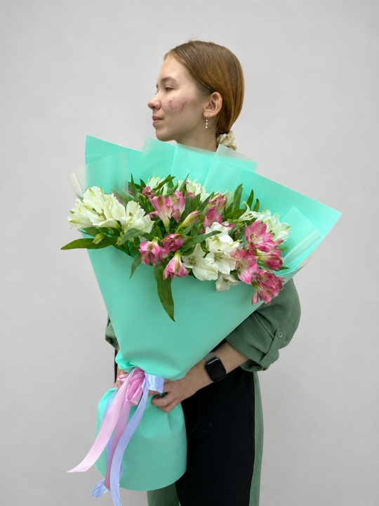 Мятный с альстромерией S — изображение 2