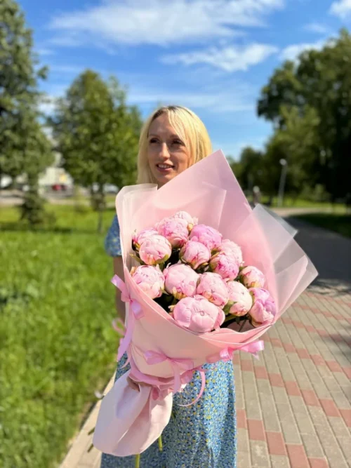Букет Бантики с пионами L