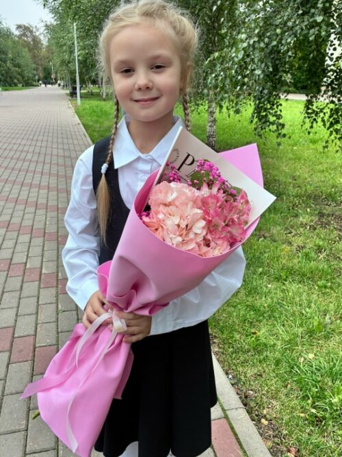 Alternative view of Букет первоклассника "Гортензия"